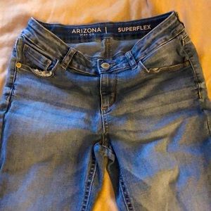 Arizona superflex girls size 14 regular skinny jeans.